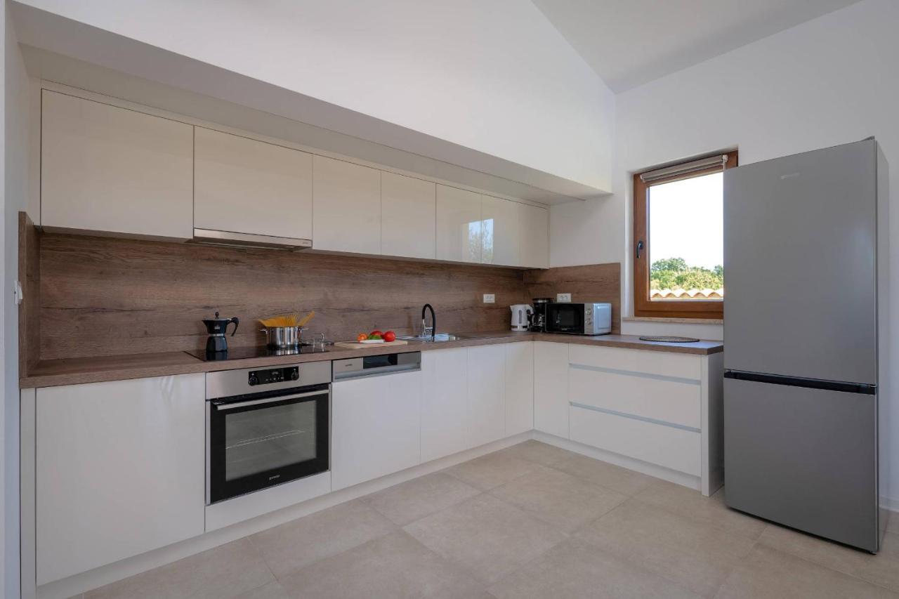 Holiday House Luca Porec Bagian luar foto