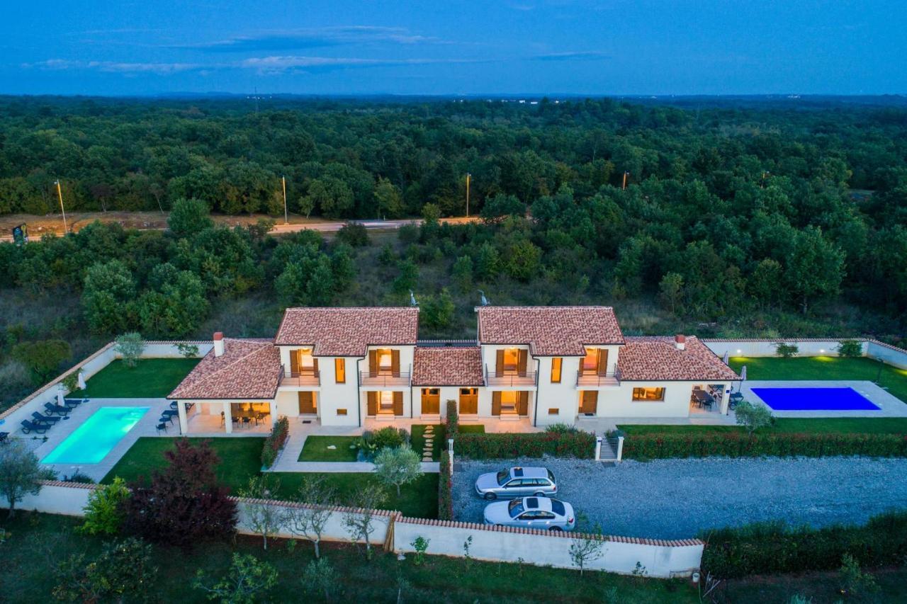 Holiday House Luca Porec Bagian luar foto
